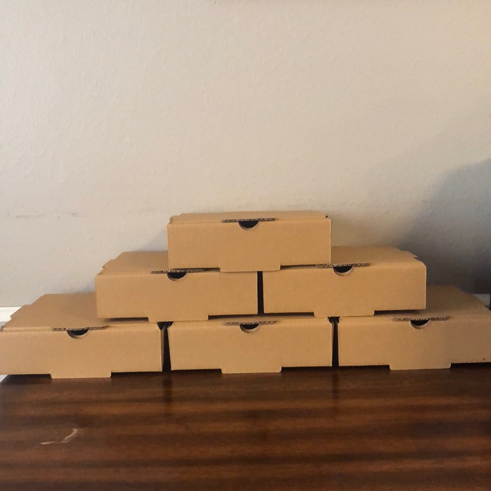 COPY - Pack of 12 pizza boxes set-7” Kraft pizza box with wax liners.